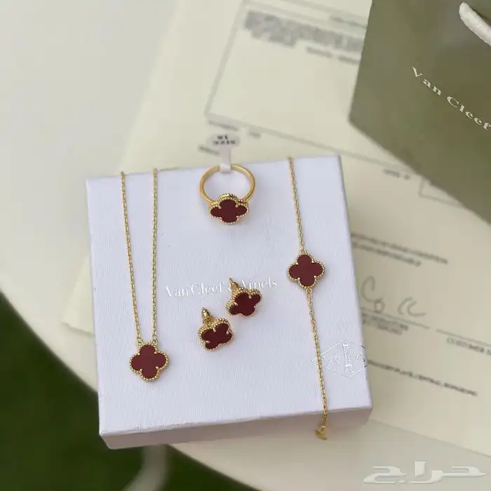 طقم متكامل عالي الجوده 36