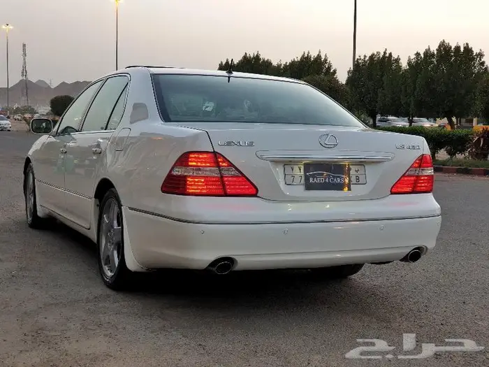 ( مباع) لكزس LS430 موديل 2005 36