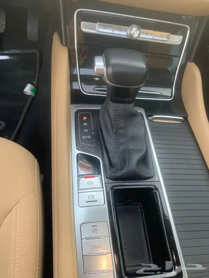 ام جي 2020 RX8 30