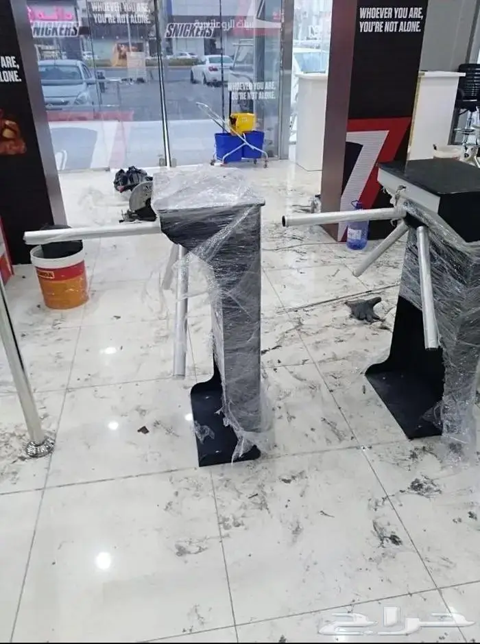 بوابه دخول الموظفين بوابة مرور الافراد ترنستيل نوادي 3