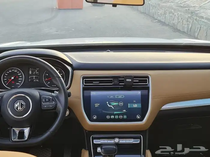 ام جي 2020 RX8 43