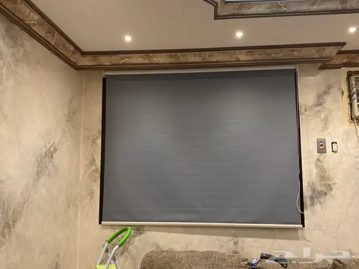 بيع وتركيب ستائر الرول 18