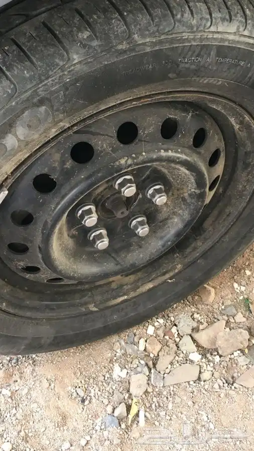 صواميل كفرات كامري 0