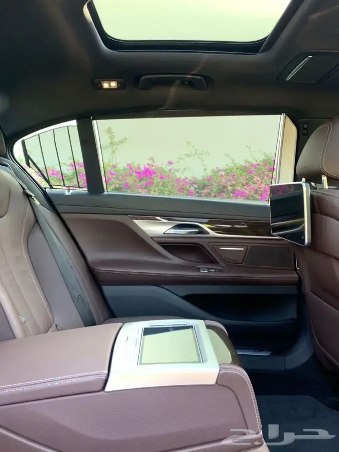 ممشي 28ألف كيلوضمان الوكيل4سلندر موفرهBMW 730 شبه جديده 49