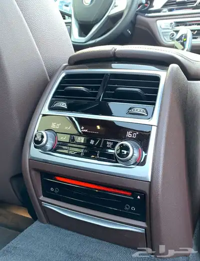 ممشي 28ألف كيلوضمان الوكيل4سلندر موفرهBMW 730 شبه جديده 30
