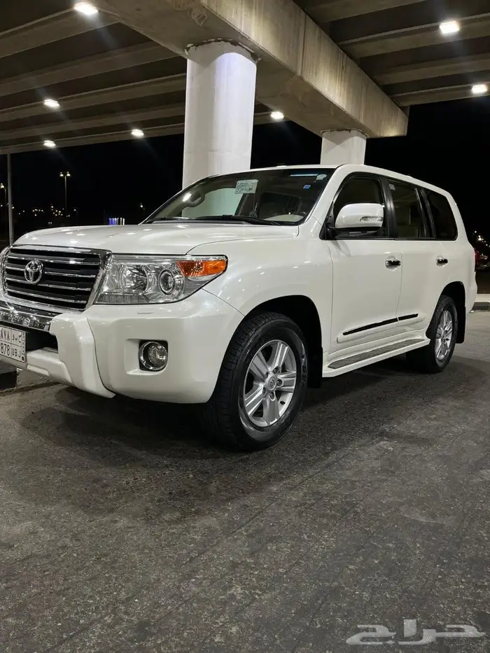 تويوتا لاندكروزر 2014 مخزن مباع 3