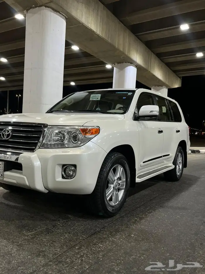 تويوتا لاندكروزر 2014 مخزن مباع 5