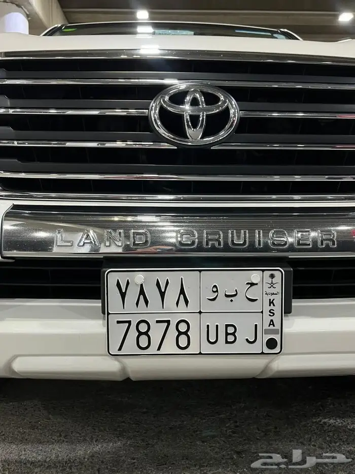 تويوتا لاندكروزر 2014 مخزن مباع 10