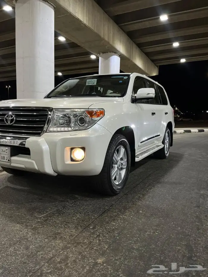 تويوتا لاندكروزر 2014 مخزن مباع 11