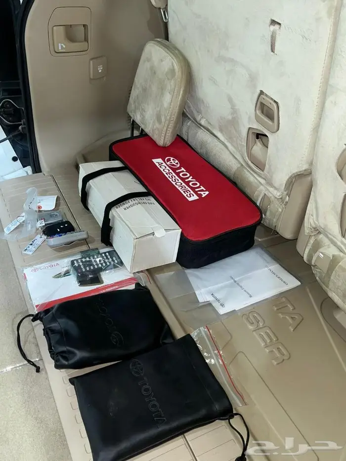 تويوتا لاندكروزر 2014 مخزن مباع 25