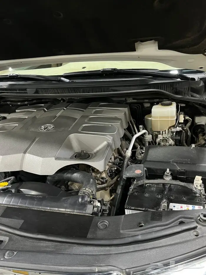 تويوتا لاندكروزر 2014 مخزن مباع 37