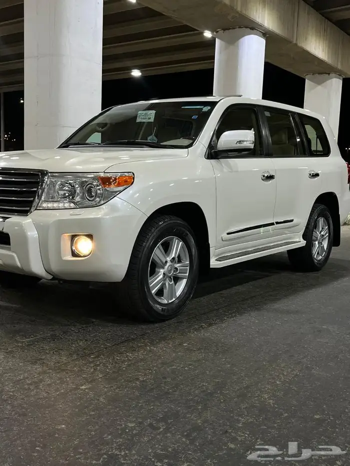 تويوتا لاندكروزر 2014 مخزن مباع 17