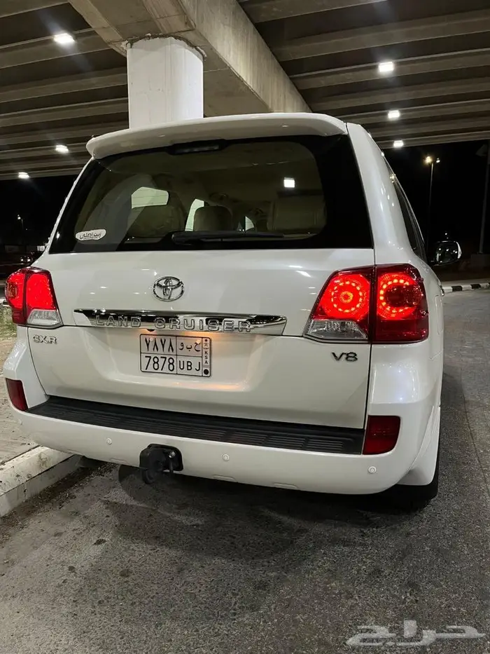 تويوتا لاندكروزر 2014 مخزن مباع 48