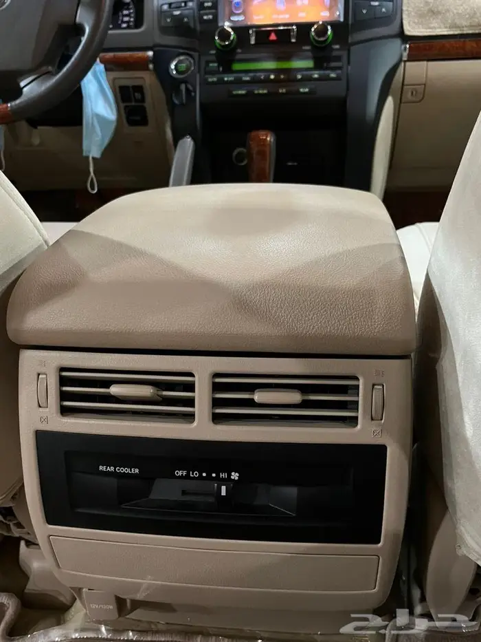 تويوتا لاندكروزر 2014 مخزن مباع 40