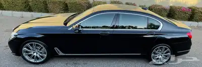 ممشي 28ألف كيلوضمان الوكيل4سلندر موفرهBMW 730 شبه جديده 13