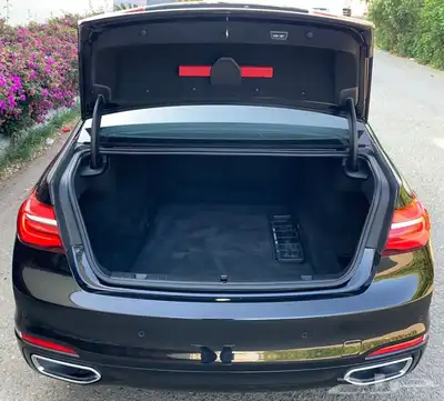 ممشي 28ألف كيلوضمان الوكيل4سلندر موفرهBMW 730 شبه جديده 54