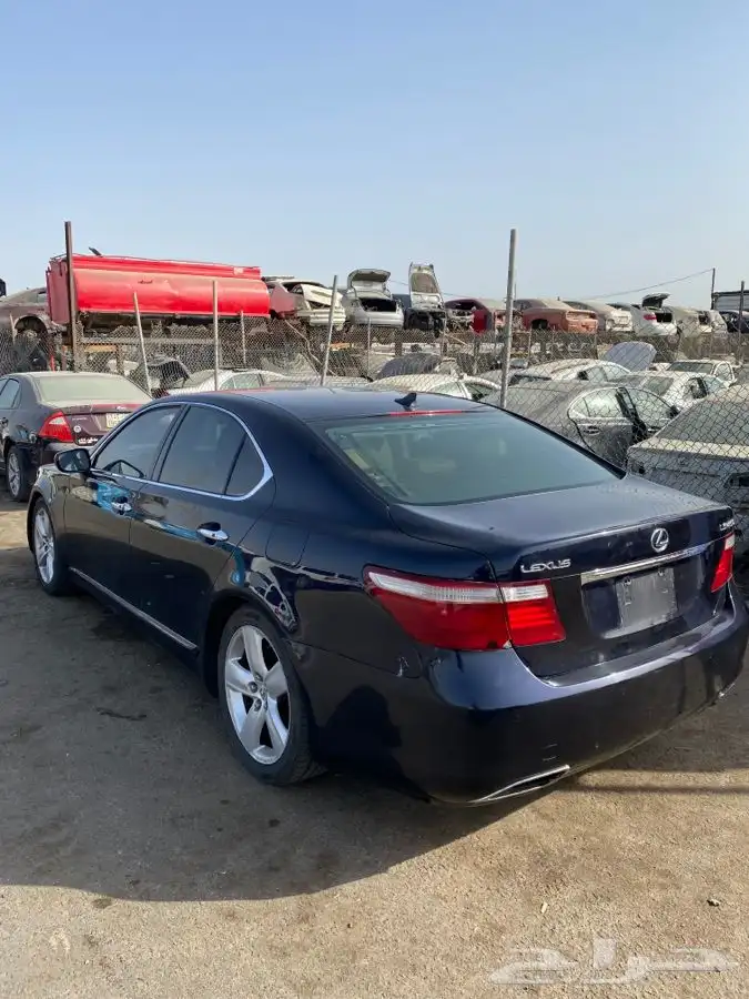 قطع غيار تشليح لكزس ال اس 460 موديل 2008 5