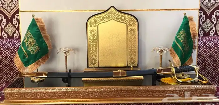 دروع و سيوف فاخره كبيرة و صغيرة 52