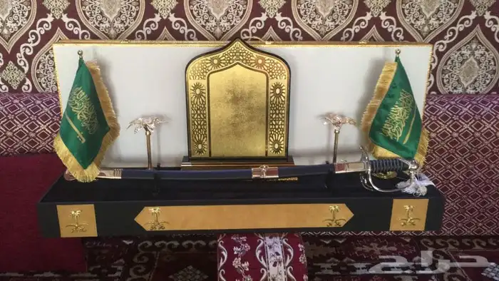 دروع و سيوف فاخره كبيرة و صغيرة 41