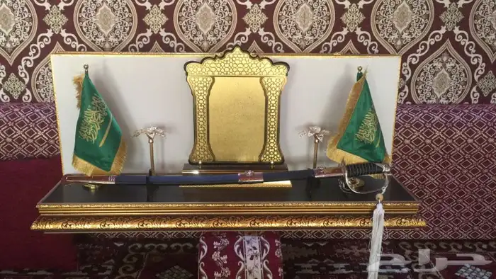 دروع و سيوف فاخره كبيرة و صغيرة 43