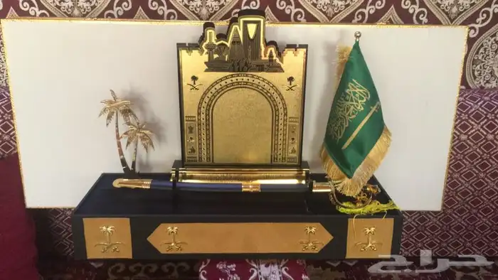 دروع و سيوف فاخره كبيرة و صغيرة 44