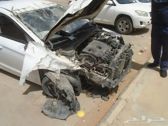 ورشه عزم البداع. لصيانة السيارات سمكره مكنيك. بويه برمجه 95