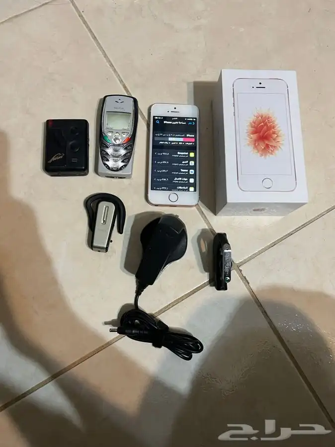 جوال ايفون 5   SE وجوال نوكيا المسكت وبيجر وسماعة بلوتوث 0