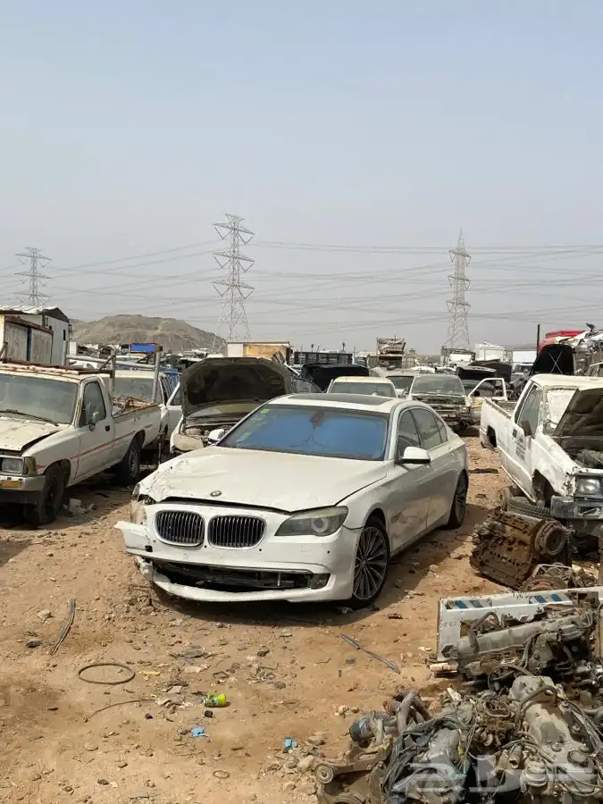 بي ام 740 موديل 2009 قطع تشليح 1