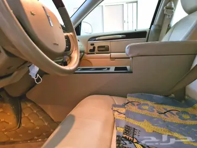تكايات فورد ماركيز و فكتوريا و تاون كار 13