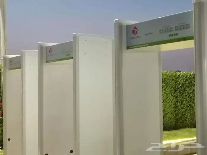 بوابات تنظيم الحفلات والمعارض وتفتيش الاشخاص 2