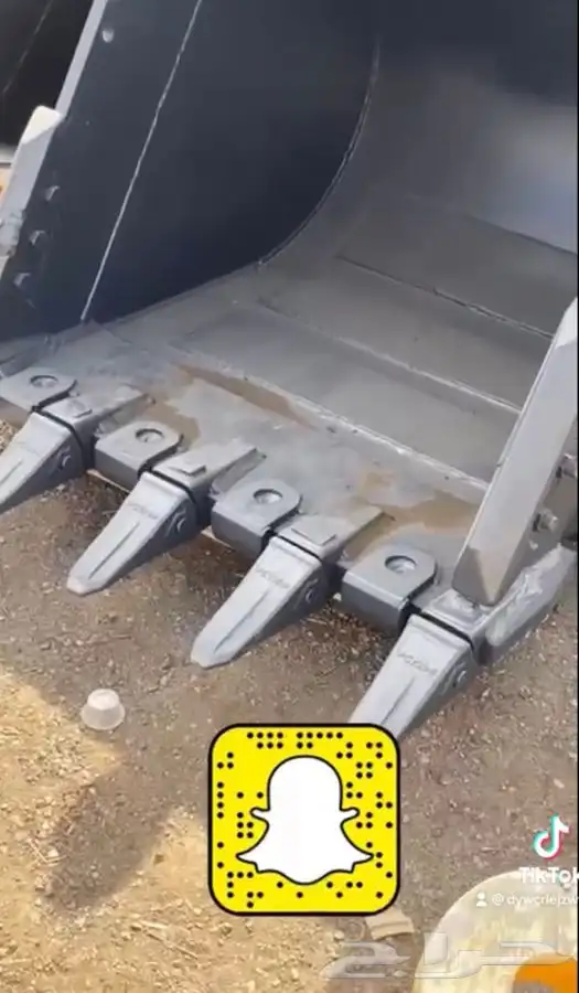 بكت بوكلينات للبيع وابكات جي سي بي 22