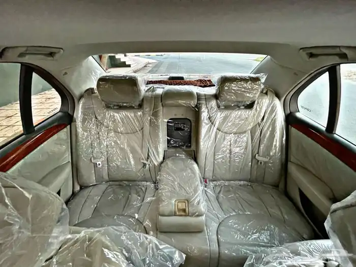 لكزس LS430 2001 16