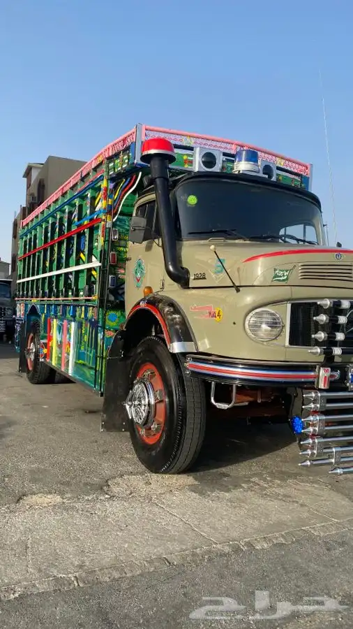 بوزلوري مورسيدس 4