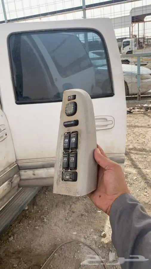 نوفر لكم جميع غطع الغيار من تشليح الحائر مع التوصيل والضمان 8