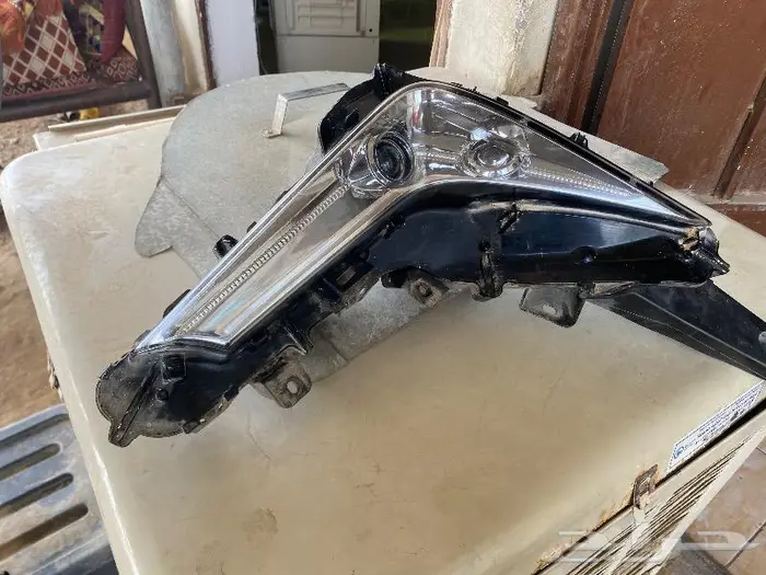 كشاف صدام جيب لكزس 1