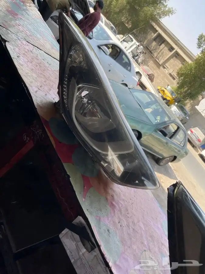 كبوت ورفارف وابواب بطانات لكزس 460 430 و400 وقطع اخرى تحصى 25