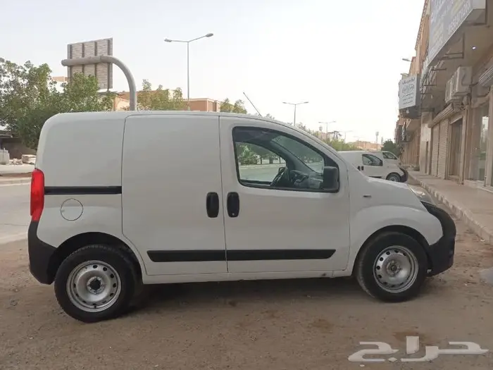 للتاجير باصات نقل البضاعه 1