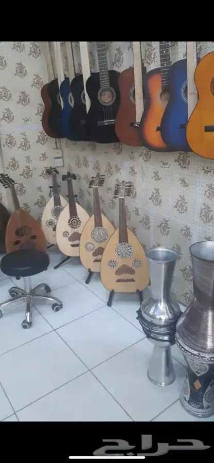 الالات موسيقيه غيتار وعود  بيانو وكمان  13