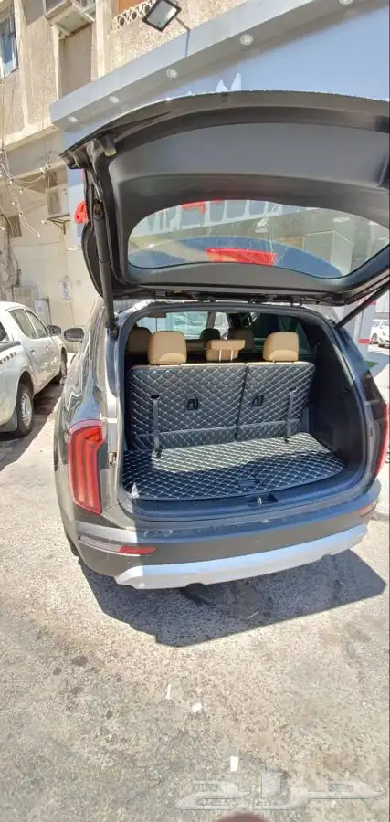 ارضيات جلد فاخرة lx570 35