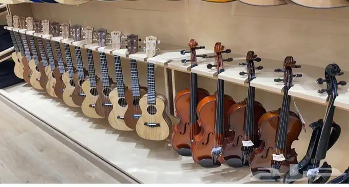 الالات موسيقيه غيتار وعود  بيانو وكمان  8