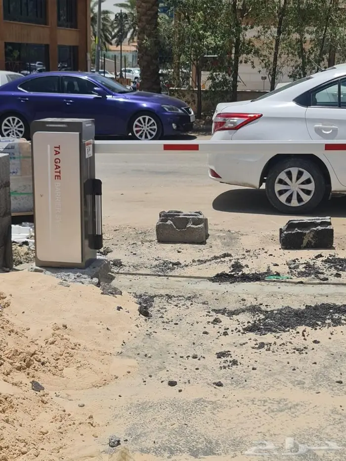 بوابة سيارات بوابات دخول مواقف سيارات 0