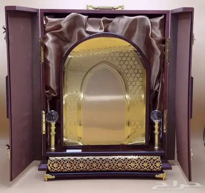 دروع تذكارية وأوسمة بخصم خاص للكميات 6