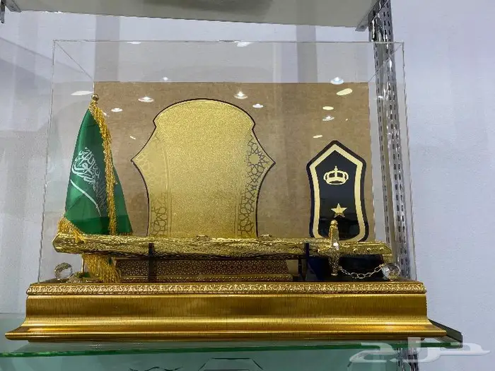 تشيرت درع وشاح تشيرتات واكواب ودروع 0