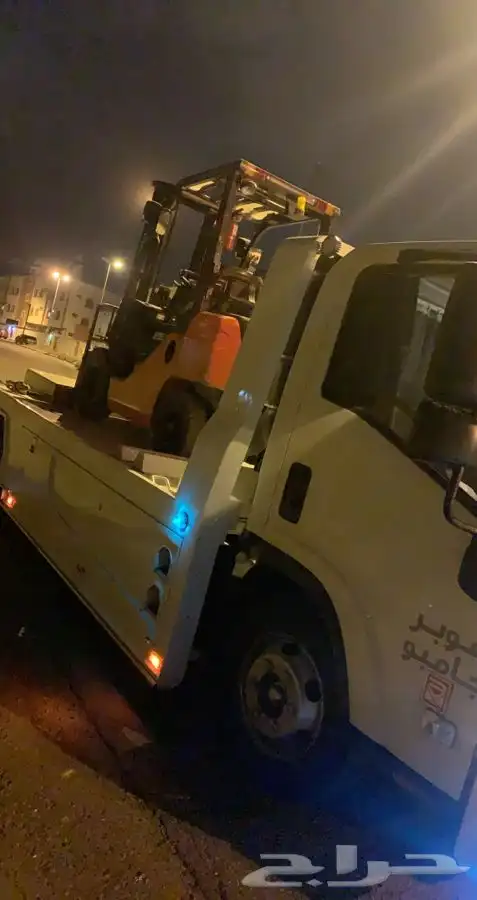 معدات للايجار بوكلين عرجا وتوريد دفان قلاب سكس 3