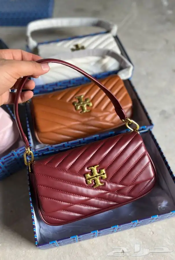 شنط وشوزات درجه اولى 61