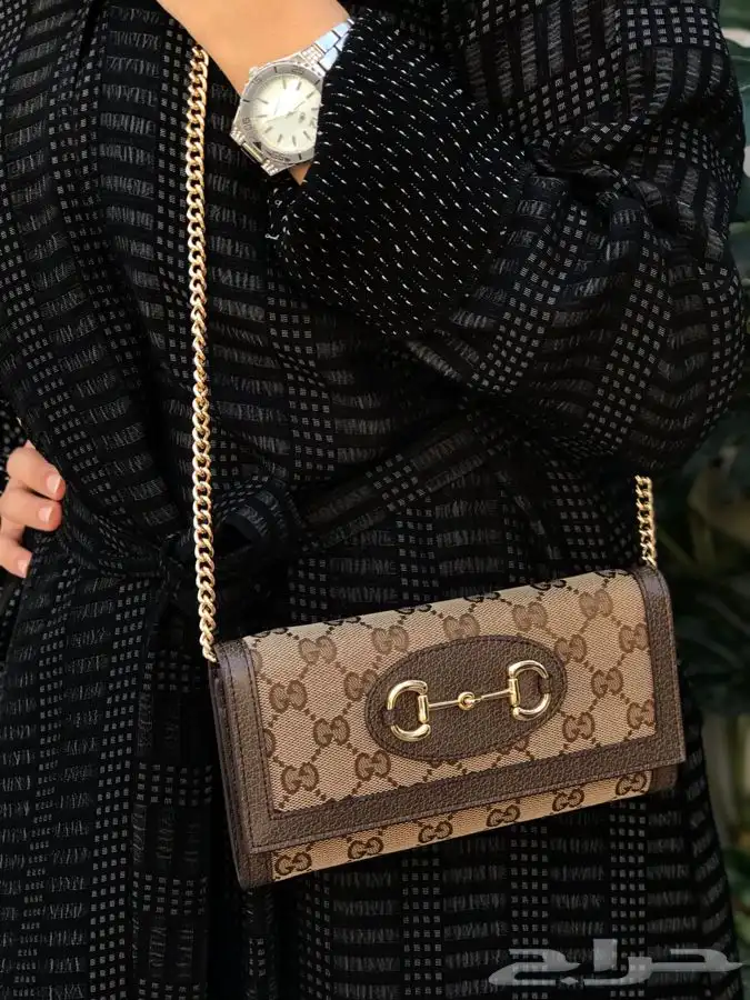 شنط وشوزات درجه اولى 48
