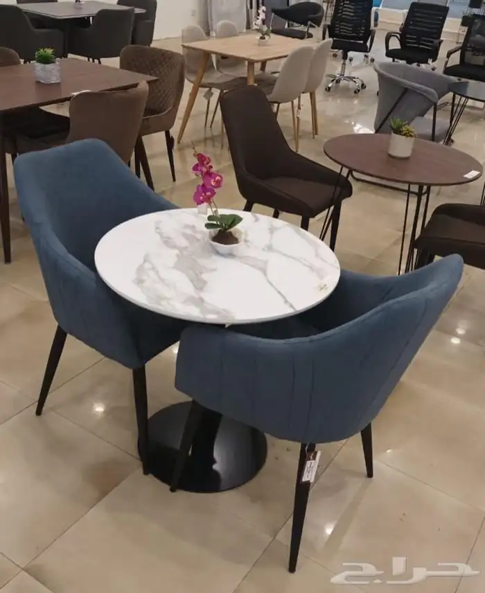 طاولة وكراسي(طقم) للكوفي و المطاعم ( يمكنك تقسيط مشترياتك) 1