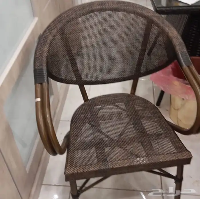 طاولة وكراسي(طقم) للكوفي و المطاعم ( يمكنك تقسيط مشترياتك) 74