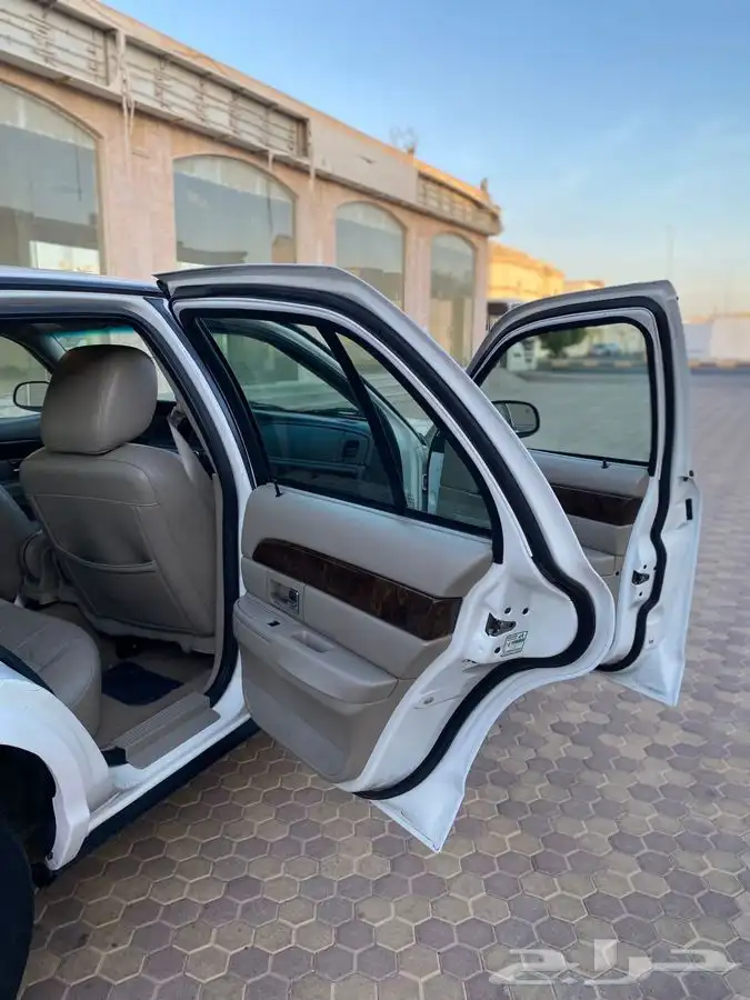 جراند ماركيز 2011 .. تم البيع .. 15