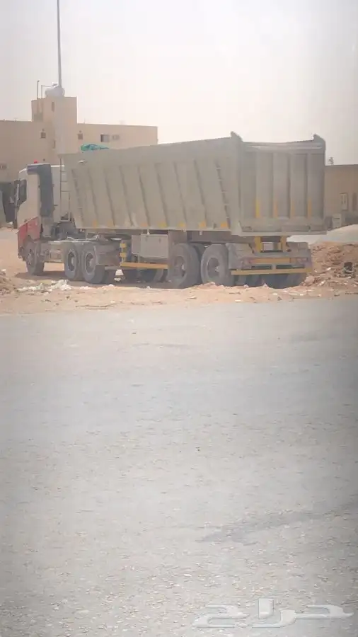 جميع مواد البناء بطحاء و رمل احمر و رمل ابيض و دفان 1